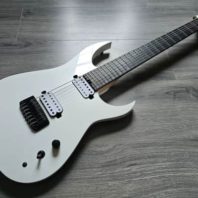 Schecter USA Custom Shop Keith Merrow KM-7 Stage image 4