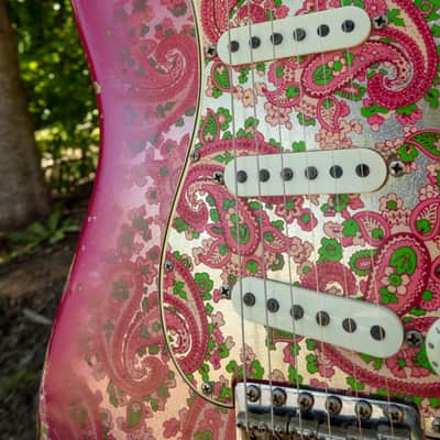 2018 Fender Custom Shop Limited Edition '68 Pink Paisley Relic Strat, Built By C.W. Fleming image 4
