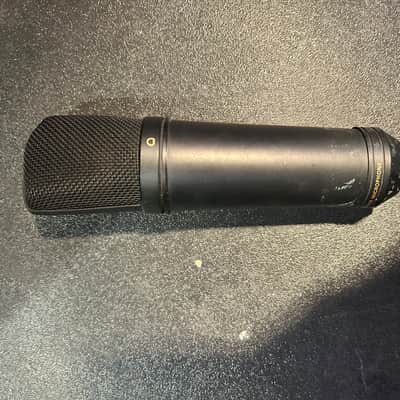MXL 2001 Gold Diaphragm Condenser Microphone Without Shock Mount image 2