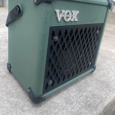 Vox DA5 Classic 5W 1x6.5 Guitar Combo - Light Teal Green image 5