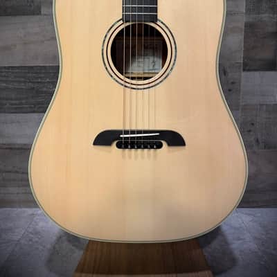 Alvarez Yairi Masterworks DYM60HD Honduran Dreadnought Acoustic Guitar (DYM60HD) image 3