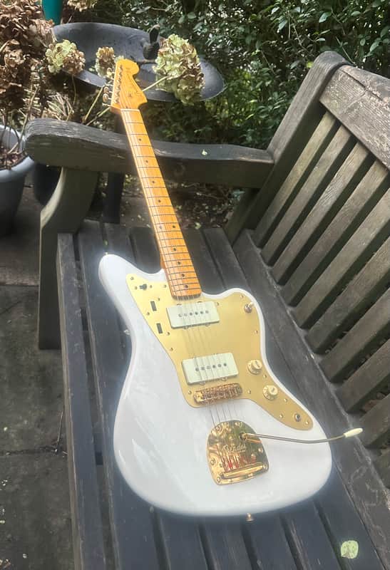 Fender JM-66 Jazzmaster Reissue MIJ blonde and gold image 1