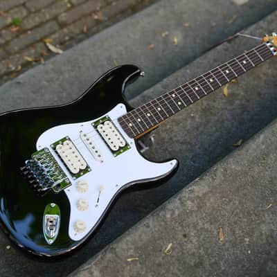 Fender Limited Edition 50th Anniversary Dave Murray Stratocaster - Black image 10