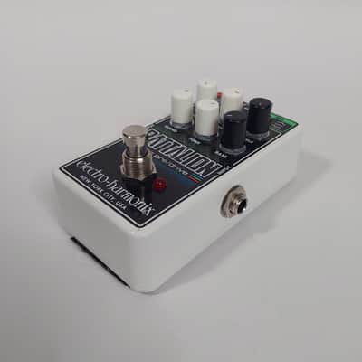 Electro-Harmonix Nano Battalion Bass Preamp and Overdrive image 10