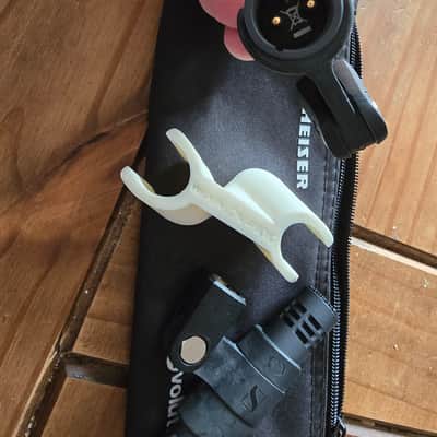 Sennheiser E614 pair with bracket image 3