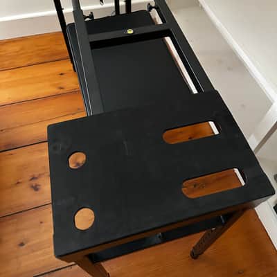 Gator GFW-UTILITY-TBL Frameworks Heavy-Duty Keyboard Table 2010s - Black Bild 4