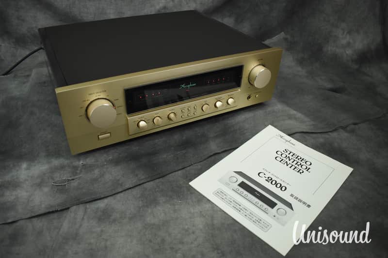 Accuphase C-2000 Stereo Preamplifier Control Center in Excellent