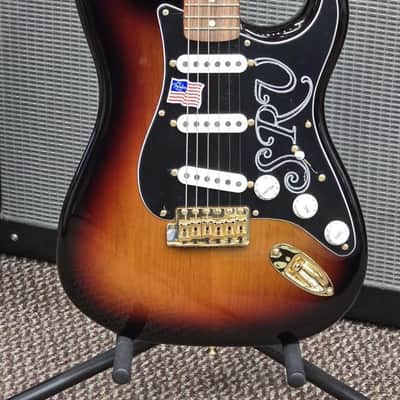 Fender Stevie Ray Vaughan Stratocaster 3Color Sunburst image 11