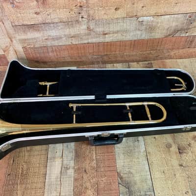 Holton TR602 Collegiate Trombone image 9