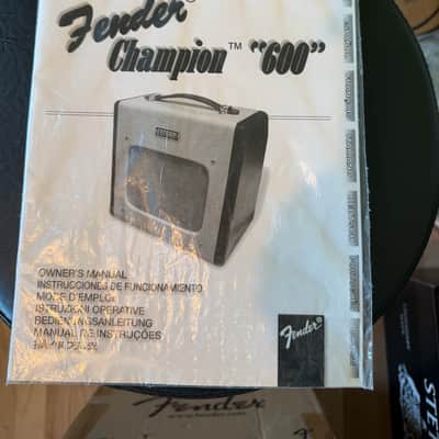 Fender Champion 600 5-Watt 1x6" Guitar Combo 2007 - 2012 - Two-Tone Blonde / Brown image 7