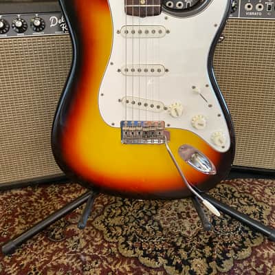 1966 Fender Stratocaster - Sunburst. Excellent Condition. image 3