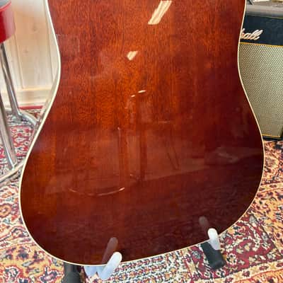 Gibson J-45 Standard 2025 - Honey Burst image 6