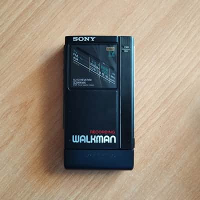 SONY WM-FX877 Walkman Cassette Player ! EX Looking ! Working