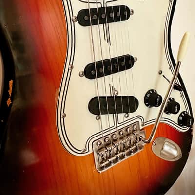 TopHat 63 Stratavarius TSS 2024 - 3 tone sunburst image 3