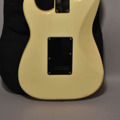 1999 Fender Standard Stratocaster | Arctic White Finish W/Gig Bag image 4