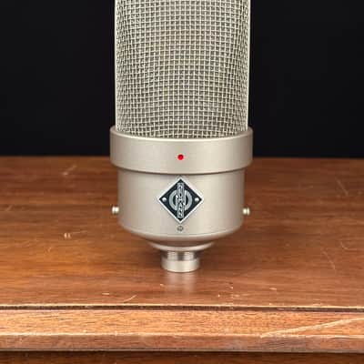 Neumann M 49 V Large Diaphragm Multipattern Tube Condenser Microphone. MINT. Full package. M49V M49 image 4