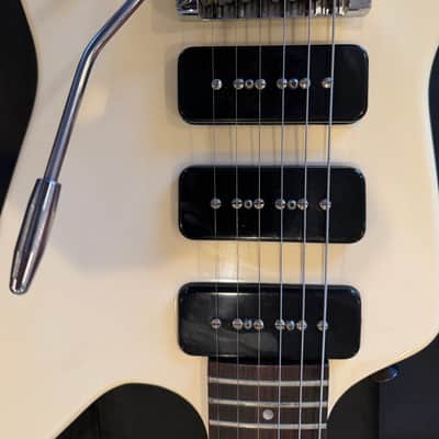 Gibson Explorer 1984 - White image 5