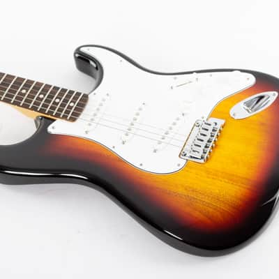 Fender Standard Stratocaster 2025 3-Color Sunburst image 12