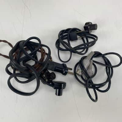 Quad 33 / FM3 / 303 – Pre-Amplifier, Power Amplifier & Tuner Set – Inc. Cables image 13