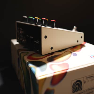 Hologram Electronics Chroma Console 2023 - Present - White image 7