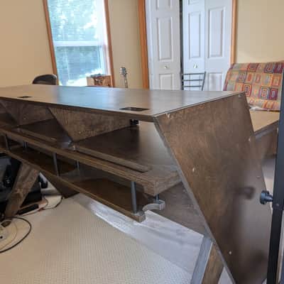 Output Platform Studio Desk 2018 with Keyboard Tray and Risers - Kodiak Brown image 9