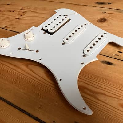 Yamaha Pacifica 012 Electric Guitar Loaded Scratchplate 2020 image 5