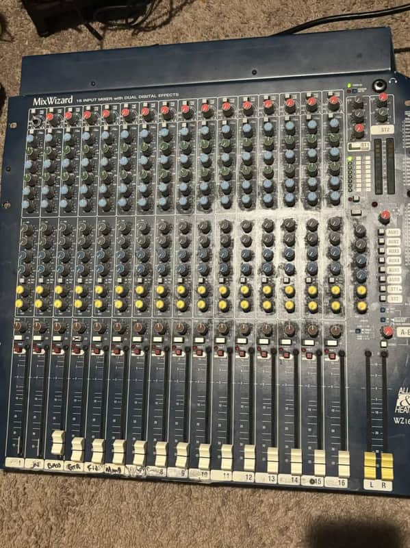 Allen & Heath MixWizard WZ3 16:2 16-Input Stereo Mixer 2004 - 2013 Blue image 1