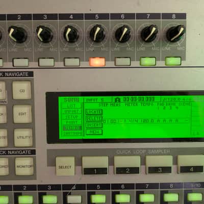 Yamaha AW16G Professional Audio Workstation 16-Track Digital Recorder 2000s - Silver image 19