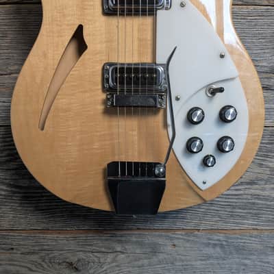 Used Rickenbacker 1997 330 Semi-Hollow - Mapleglo w/Case image 5