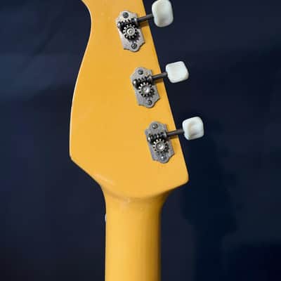 1960 1970 Red Meazzi Diamond Vintage Made in Italy Short scale Bass image 8