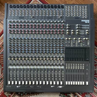 Mackie 16.8 16-Channel 8-Bus Mixing Console