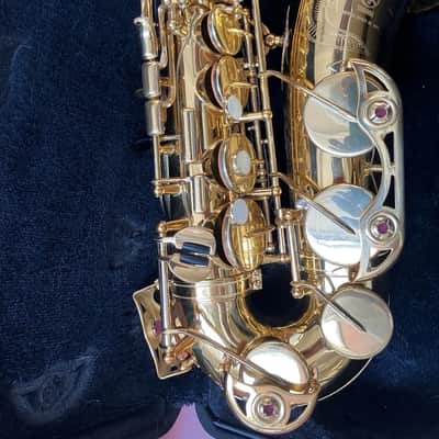 Extra Clean Used Yamaha model YAS-62 Professional Alto Saxophone; with Case,Mouthpiece image 4