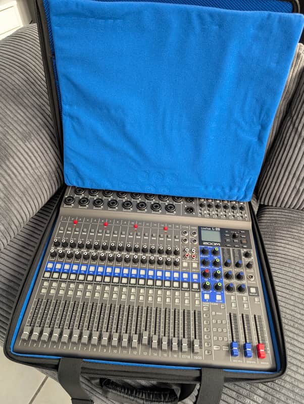 Zoom LiveTrak L-20 Digital Mixer / Recorder 2010s - Grey / Blue image 1