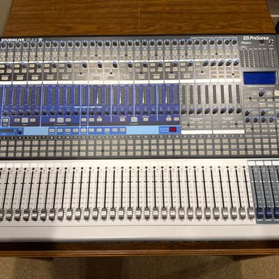 PreSonus StudioLive 32.4.2 AI Mixer image 1