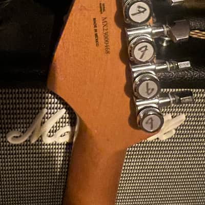 Fender Stratocaster image 3