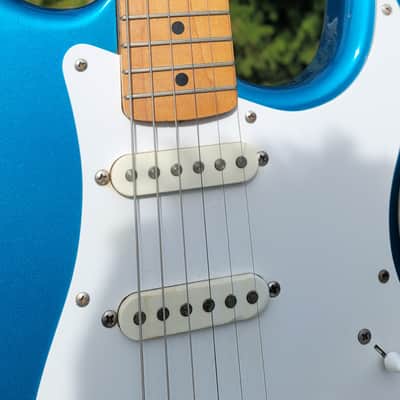 Squier Stratocaster MIJ E Series 84-87 - Lake Placid Blue image 3