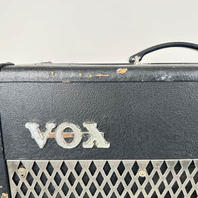 Vox Valvetronix VT50 50-Watt 1x12 Modeling Guitar Combo image 3
