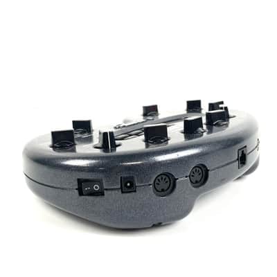 Line 6 Bass POD Multi-Effect and Amp Modeler 2001 - 2003 - Black TGHM image 3