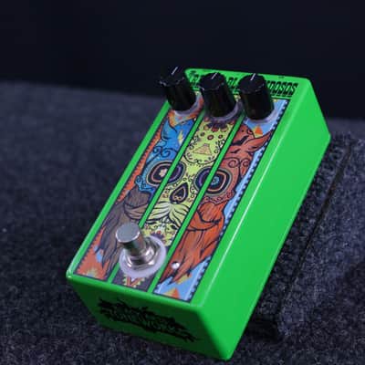 Black Arts Toneworks Tres Diablos Ruidosos Cascading Gainstage Overdrive 2010s - Green image 3