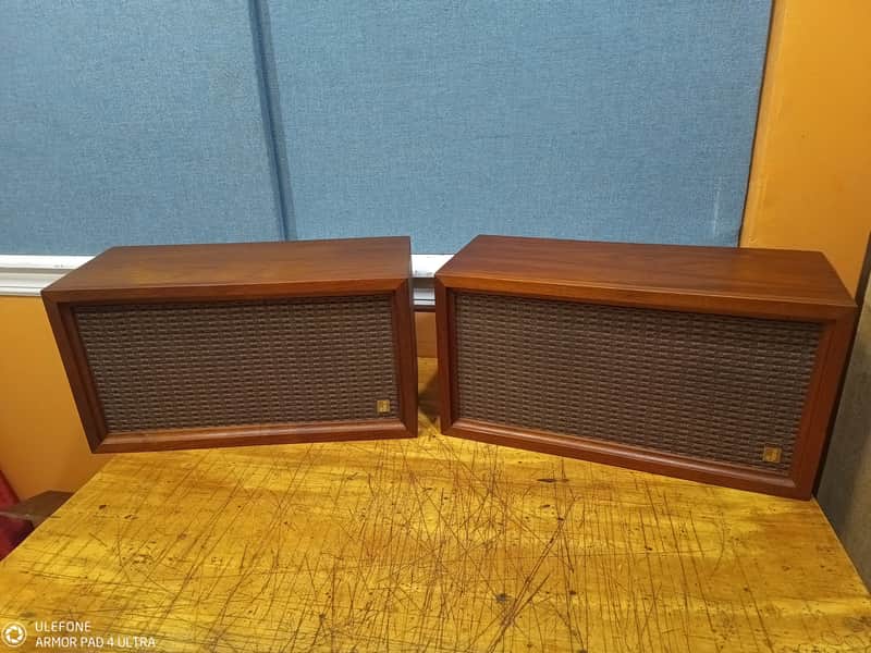 Jensen  PR50 1965 - Oiled walnut image 1