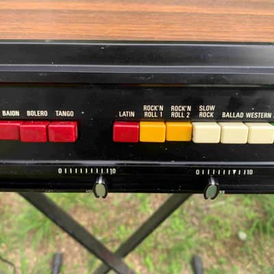Roland TR-77 – Vintage 1970s Analog Rhythm Machine image 2