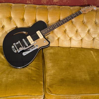 Reverend Club King 290 with Rosewood Fretboard and Bigsby - Midnight Black image 2