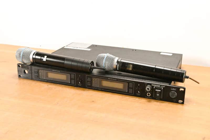 Shure UC4/Uc2-BG3.1, USA 製、動作確認済み。 Shure U4D-J4 Wireless Receiver w/ two U2/BETA87A Handheld Mics