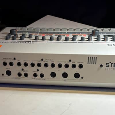 STEDA Electronics SR-909 image 3