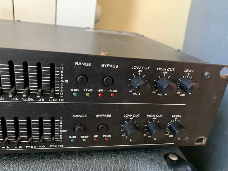 Roland EQ-231 Equalizer | Reverb