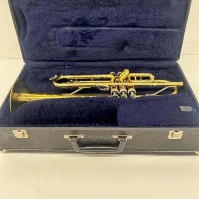 Conn Director 22B Trumpet, USA, with case and mouthpiece image 1