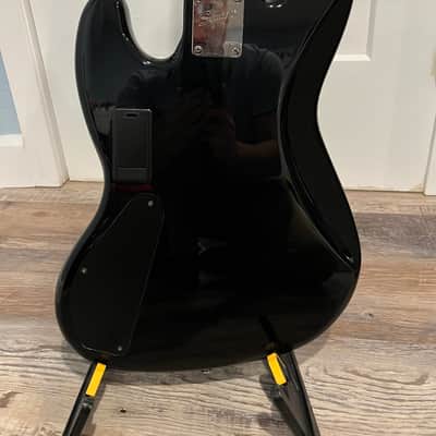 Squier Contemporary Active Jazz Bass V HH 2018 - Present - Black image 3