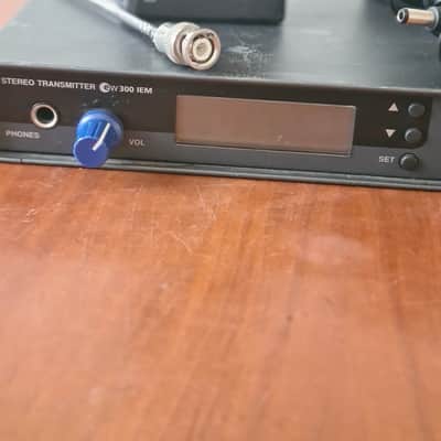 Sennheiser Sennheiser EW 300 IEM SR 300 + EK 300 IEM Stereo UHF 838-870MHz Rack image 6
