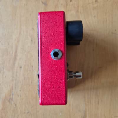 MXR M102 Dyna Comp 1995 - Present - Red image 4