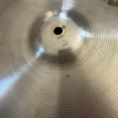 Zildjian 14” ZBT bottom and PowerBeat 14” top image 4